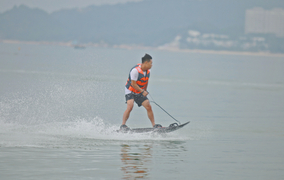 H5-F 电动冲浪板