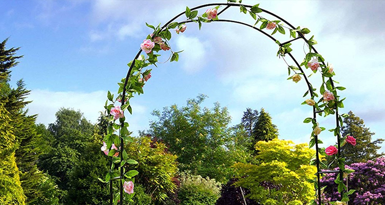 GARDEN ARCH