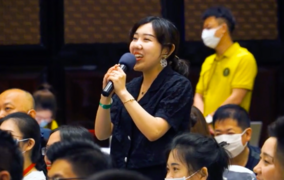 舍然教育学员采访-周小凡包包的故事