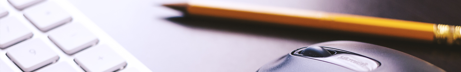 坚持“创新，品质，服务，节约，敬业，感恩”