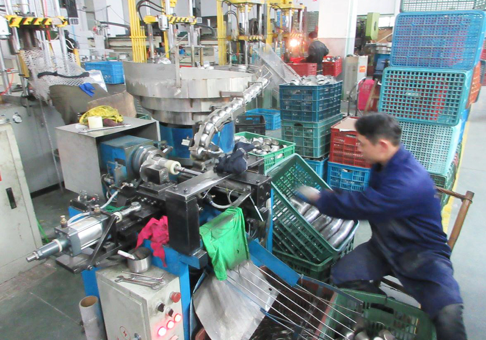 Hardware equipment